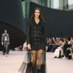 00001-chanel-fall-2025-ready-to-wear-credit-gorunway-678x1017-1