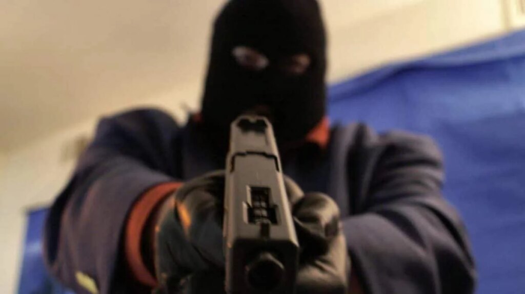 Gunmen-1